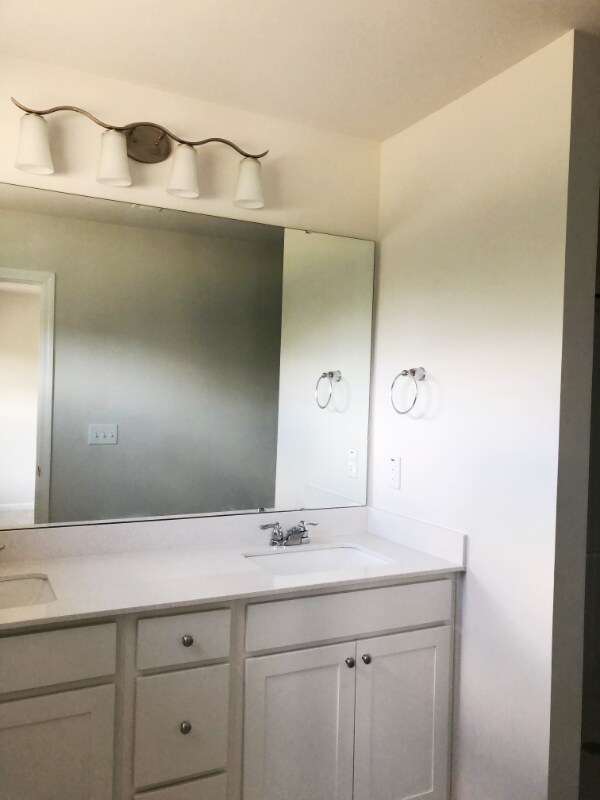 Building Photo - 825 Falls Grove Trl