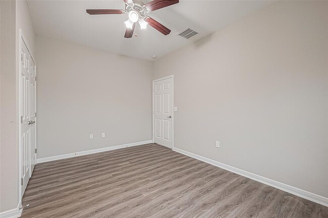 Building Photo - 4813 Palisade Dr