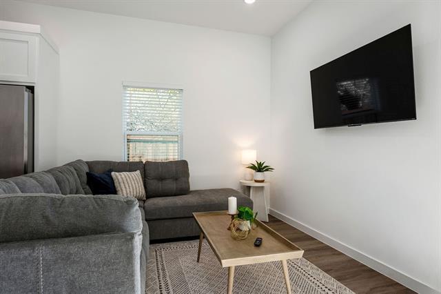 Building Photo - 1313 Hunt St