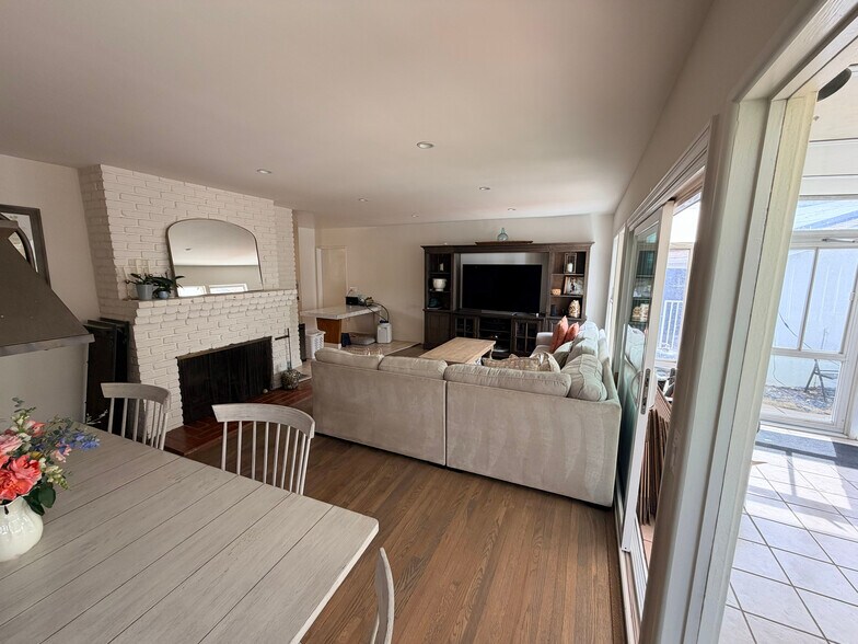 Building Photo - 4387 Dauntless Dr