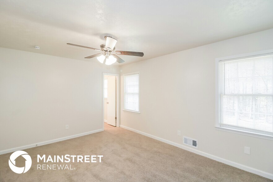 Building Photo - 632 Cloudland Dr