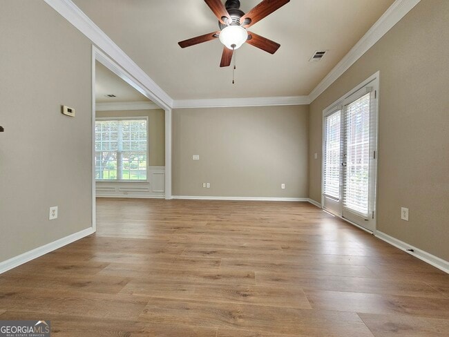 Building Photo - 6162 Deluna Way