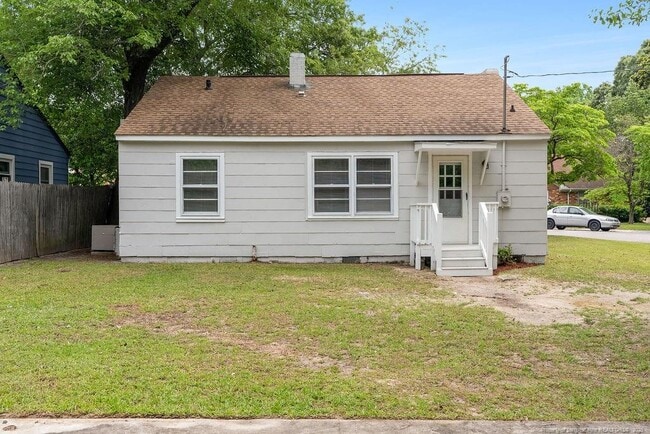 Building Photo - 223 W Cir Ct.