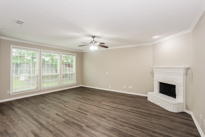 Building Photo - 1813 Manor Ridge Way