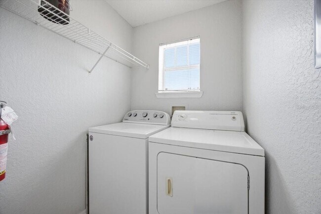Building Photo - 2213 Grand Cayman Ct