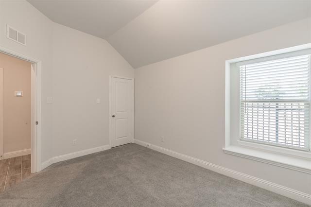 Building Photo - 1405 Bentwood Dr