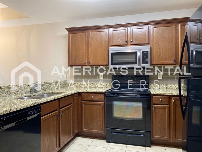 Building Photo - Townhome for Rent in Bessemer!  View with 48 Hours Notice!
