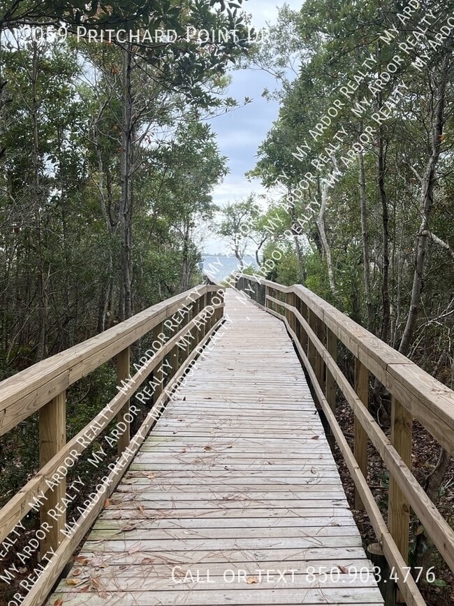 Building Photo - 2059 Pritchard Point Dr