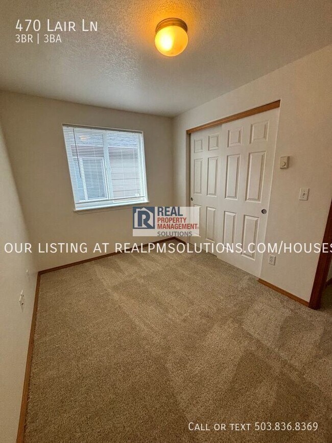 Building Photo - 470 Lair Ln