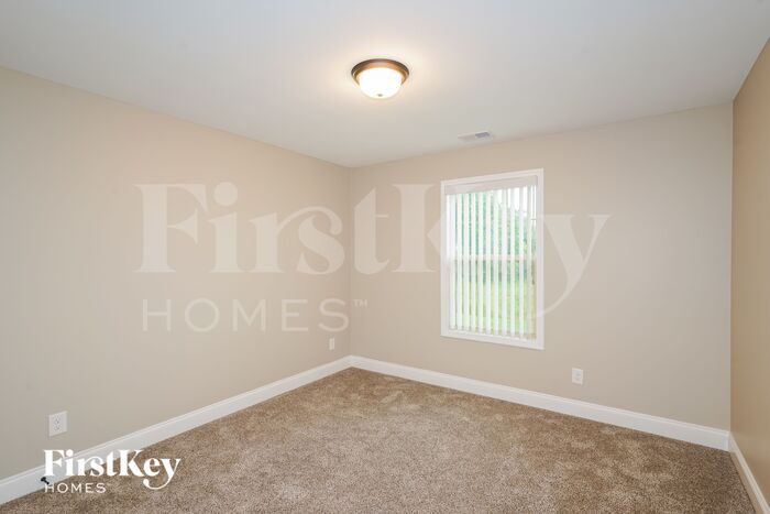 Building Photo - 1301 Shaughnessy Rd