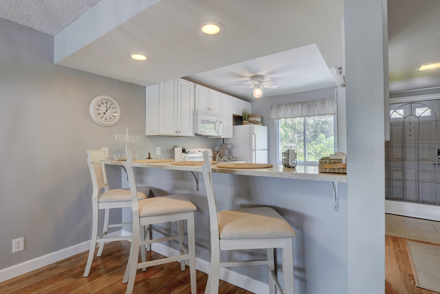 Building Photo - 154 Palm Dr