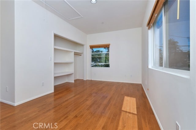 Building Photo - 9640 Farragut Dr