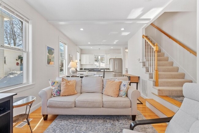 Building Photo - 60 Broadway St