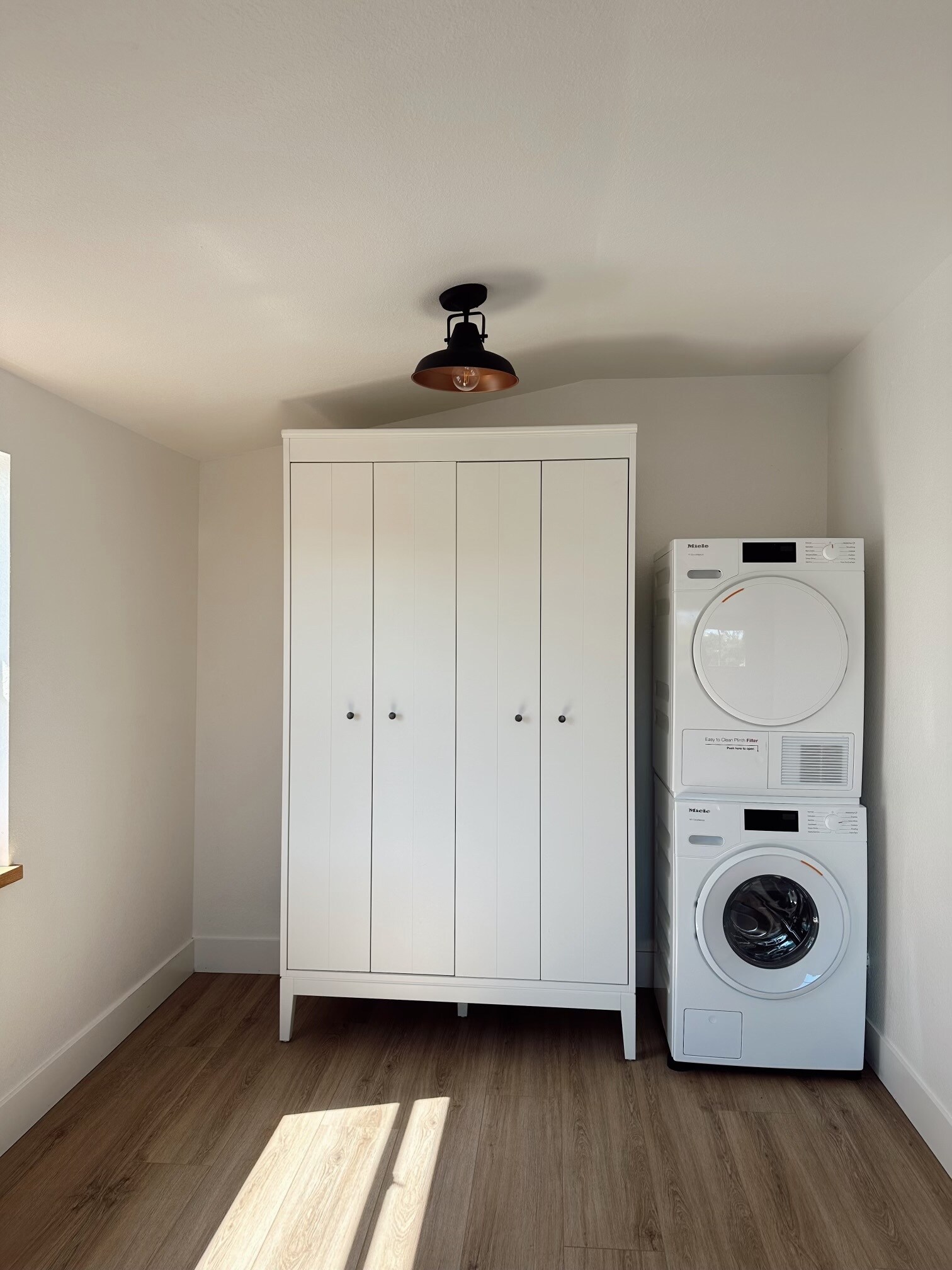 Building Photo - 1500 N Johnson Rd