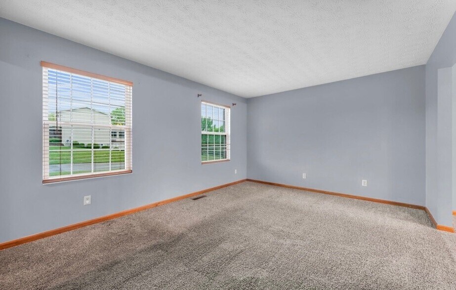 Building Photo - 4335 Shandon Dr
