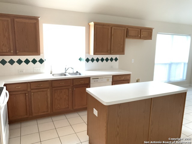 Building Photo - 12327 Hart Ranch
