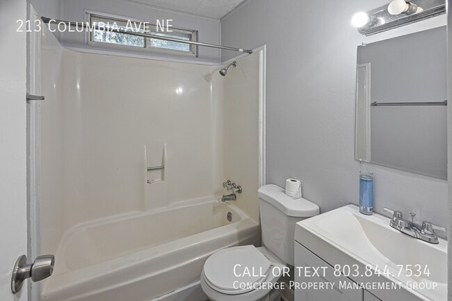 Building Photo - 213 Columbia Ave NE