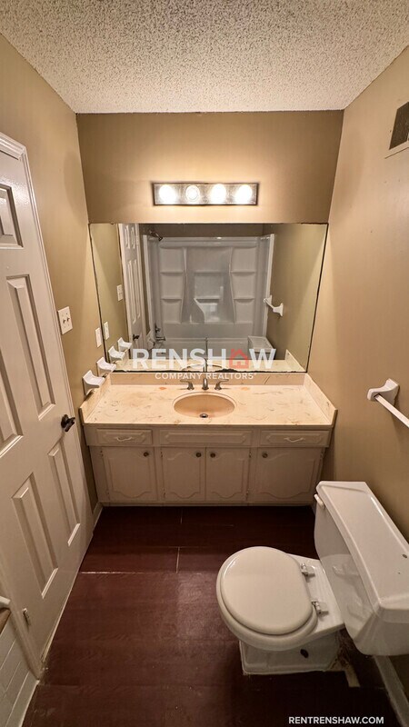 Building Photo - 5249 Kimbark Woods Dr