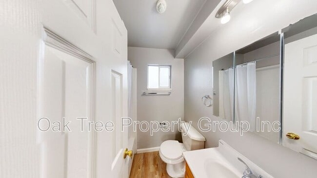 Building Photo - 625 F St