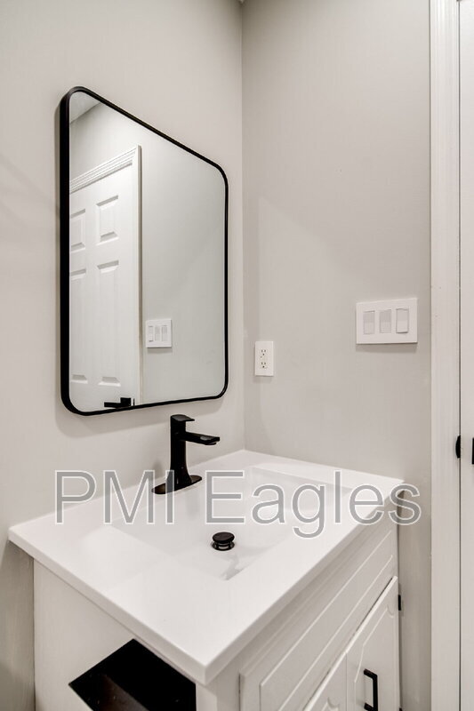 Building Photo - 1016 Swift Dr