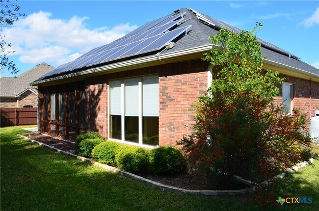 Building Photo - 1804 Iron Jacket Trail