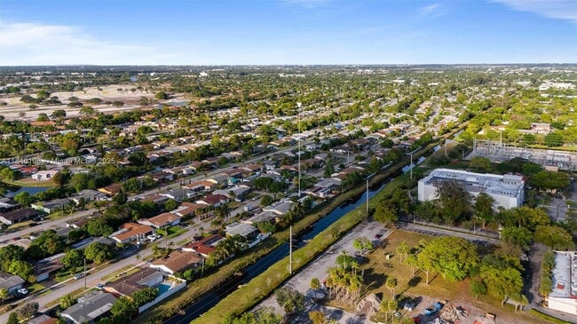 Building Photo - 8160 NW 20th Ct