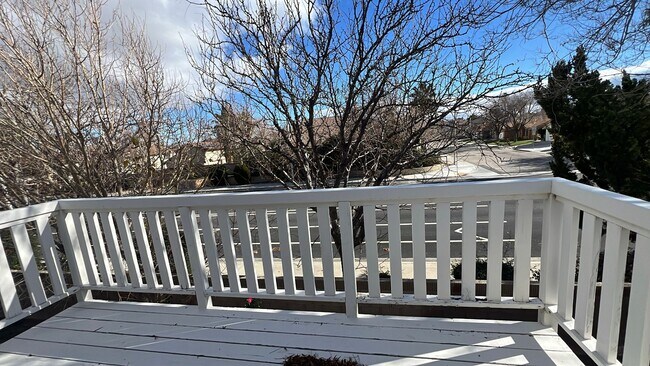 Building Photo - West Lancaster Home