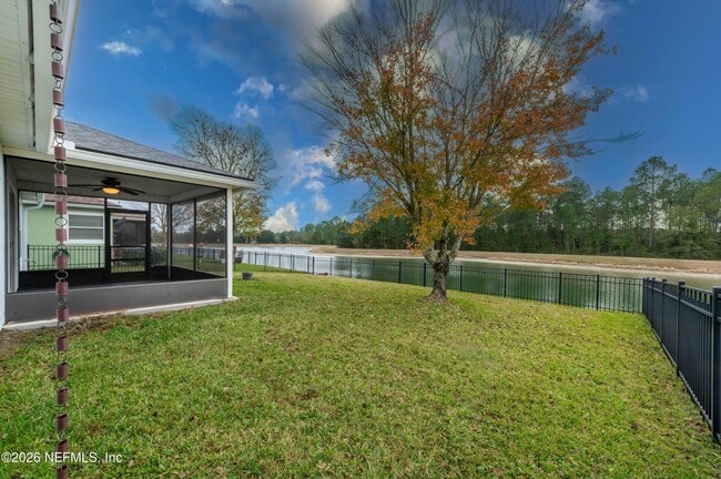 Building Photo - 4667 Pine Lake Dr