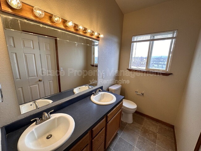 Building Photo - 3453 W 65th Ave