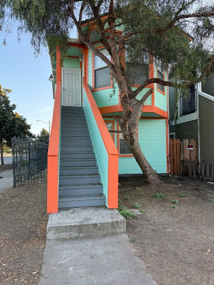Primary Photo - 1409 16th St