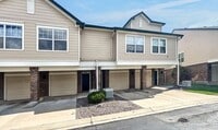 Building Photo - 2016 Oxford Ln