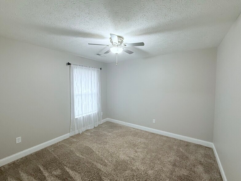 Building Photo - 3117 W Millstone Dr