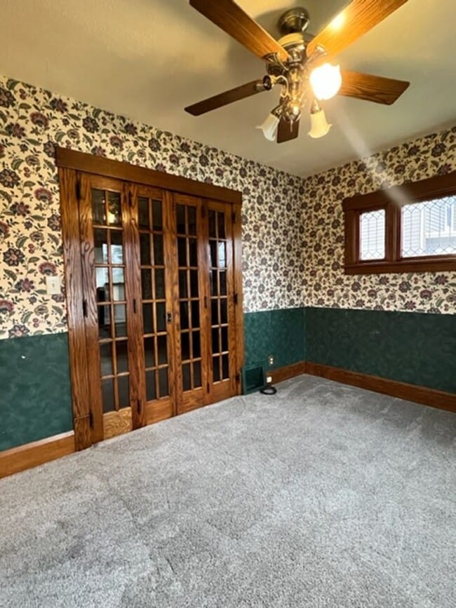 Building Photo - Very spacious 3 bedroom home for rent - Ca...