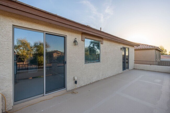 Building Photo - $3,500 For Lease Starting June 1, 2026 4 beds-2.5 Baths 2,421 Sq. Ft.  Amazing Gilbert 85298 Home...