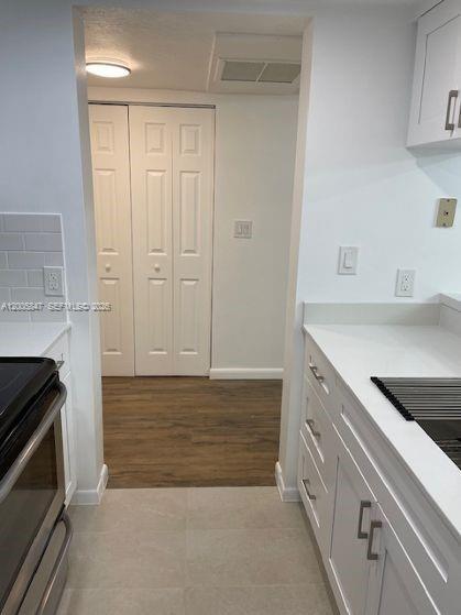 Building Photo - 8180 Geneva Ct