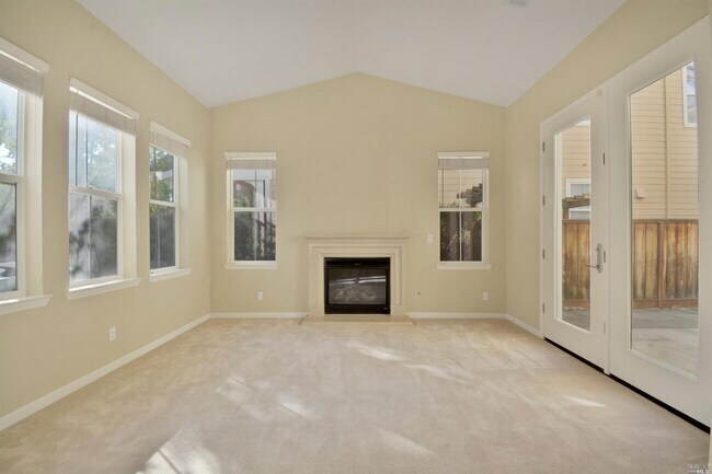 Building Photo - 940 Prospect Ave
