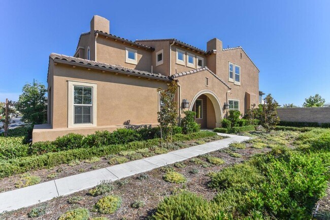 Building Photo - 4bd/4.5ba Single Family House w/ VIEW Gated Community Altair Irvine for rent