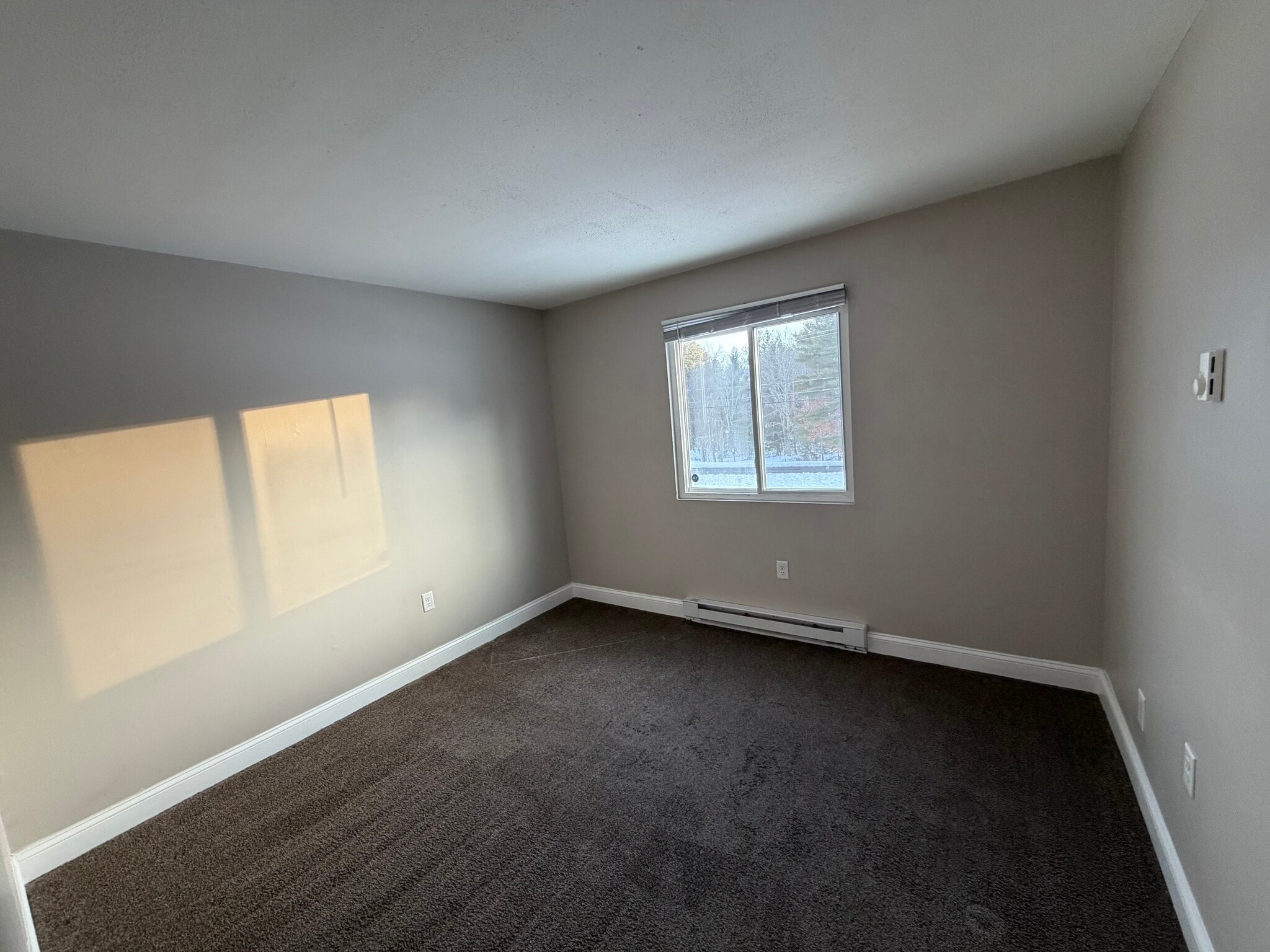 Building Photo - 25 Mercury Dr