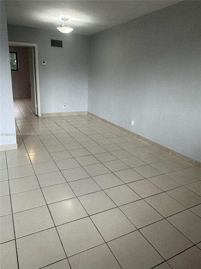 Building Photo - 14155 W Dixie Hwy