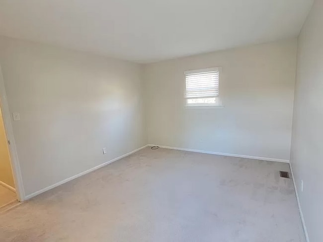 Building Photo - 9 Kiwi Loop