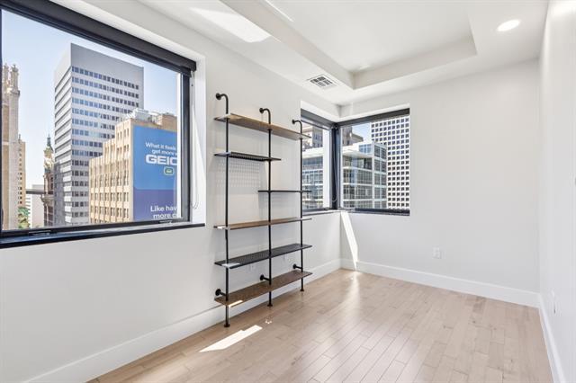 Building Photo - 1505 Elm St