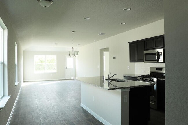 Building Photo - 13812 Levy Ln