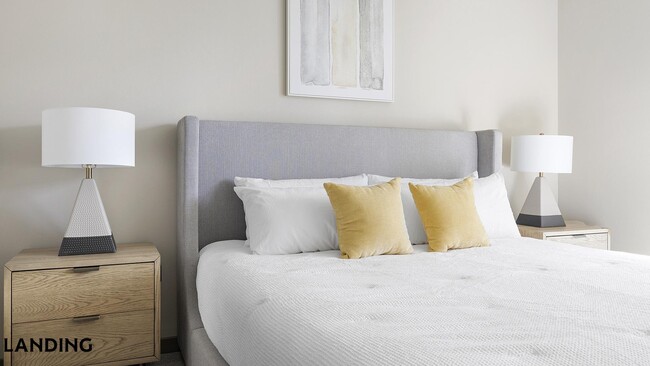 Building Photo - 1850 NW Front Ave