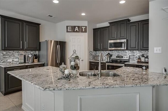 Building Photo - 5117 Sweetgum Ct