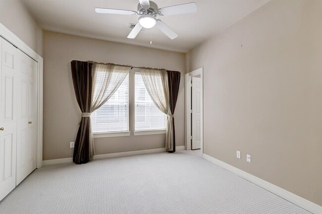 Building Photo - 4235 Bettis Dr