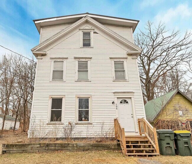 Primary Photo - 106 Messer St