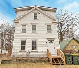 Building Photo - 106 Messer St