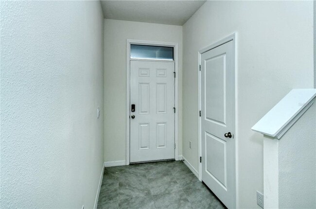 Building Photo - 11419 Planetree Pl