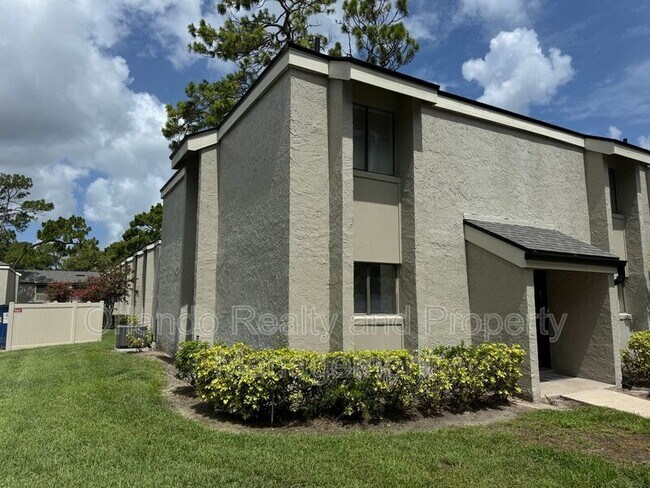 Primary Photo - 109 Springwood Cir