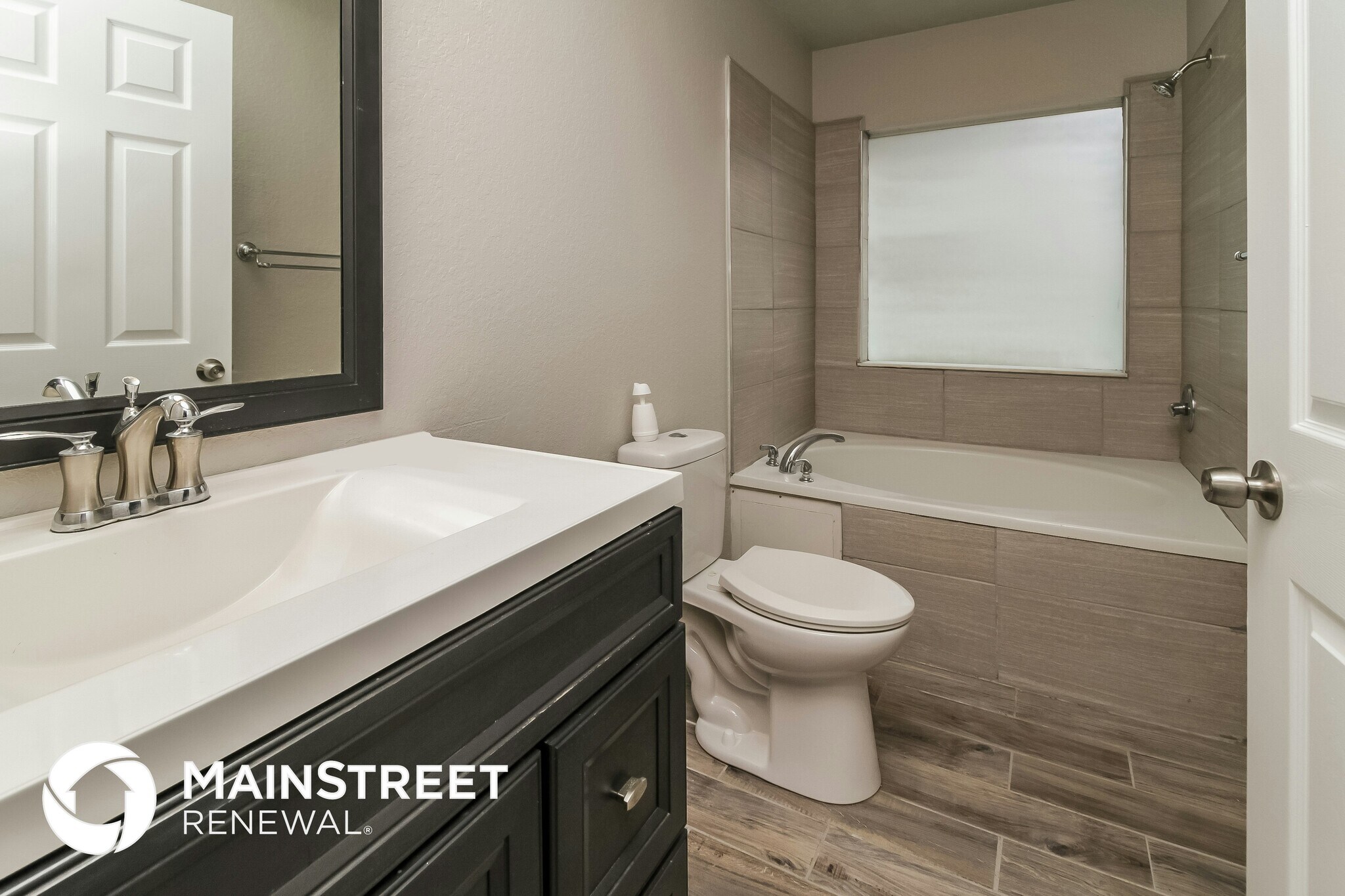 Building Photo - 2441 S Marshall Ave